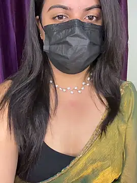 Snapshot of best_couple19 chatting on October 4, 2025, 7:23 pm best couple19 online show from October 4, 2025, 7:23 pm