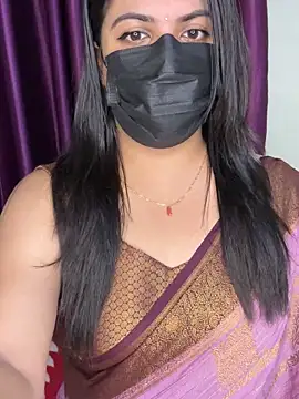 Snapshot of best_couple19 chatting on October 19, 2025, 2:07 pm best couple19 online show from October 19, 2025, 2:07 pm