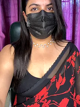 Snapshot of best_couple19 chatting on November 1, 2025, 10:17 am best couple19 online show from November 1, 2025, 10:17 am