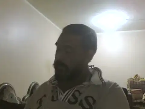 Snapshot of elpoop7305 chatting on October 14, 2025, 9:37 pm elpoop7305 online show from October 14, 2025, 9:37 pm