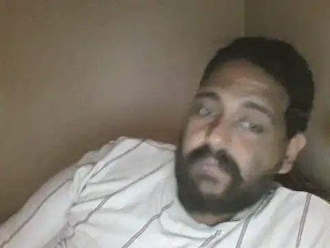 Snapshot of elpoop7305 chatting on October 15, 2025, 2:28 pm elpoop7305 online show from October 15, 2025, 2:28 pm