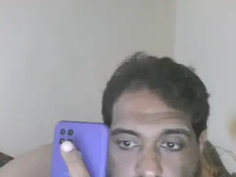 Snapshot of elpoop7305 chatting on October 28, 2025, 2:15 am elpoop7305 online show from October 28, 2025, 2:15 am