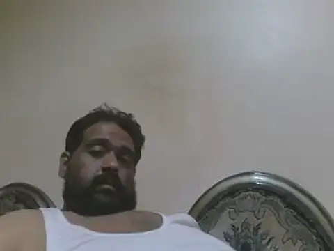 Snapshot of elpoop7305 chatting on November 1, 2025, 10:28 am elpoop7305 online show from November 1, 2025, 10:28 am