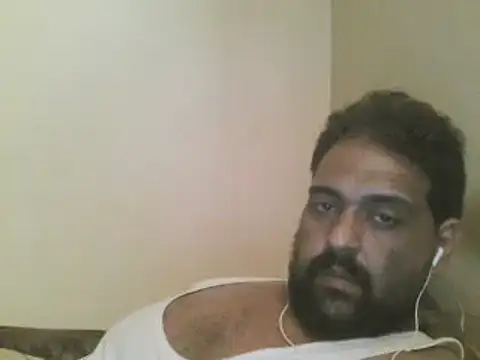 Snapshot of elpoop7305 chatting on November 7, 2025, 1:11 pm elpoop7305 online show from November 7, 2025, 1:11 pm