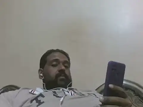 elpoop7305 online show from November 9, 2025, 10:57 am