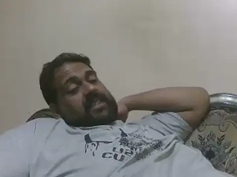 elpoop7305 online show from November 12, 2025, 11:36 pm