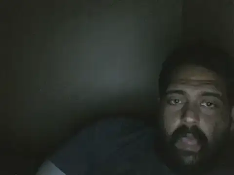 elpoop7305 online show from March 17, 2026, 9:40 pm