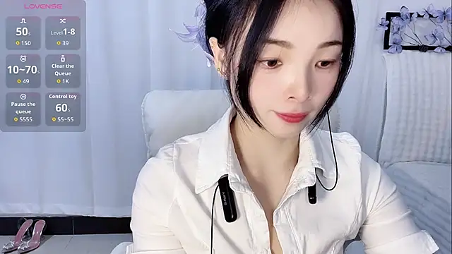 Snapshot of Tangbao-Baby chatting on February 8, 2026, 12:19 pm Tangbao-Baby online show from February 8, 2026, 12:19 pm