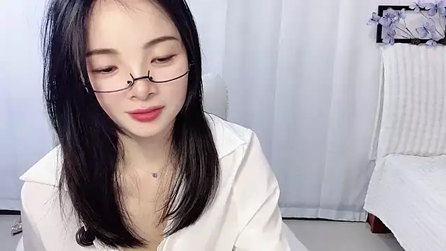 Snapshot of Tangbao-Baby chatting on May 11, 2026, 4:04 pm Tangbao-Baby online show from May 11, 2026, 4:04 pm