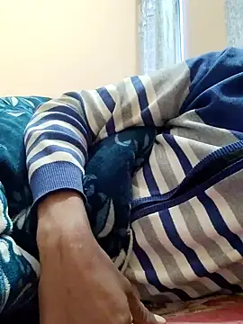 INTERNATIONAL0001 online show from November 18, 2025, 1:33 am