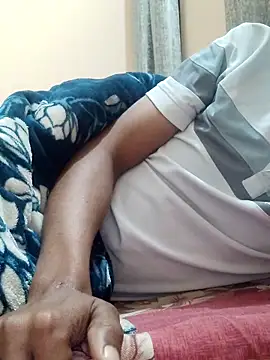 INTERNATIONAL0001 online show from December 20, 2025, 11:34 pm