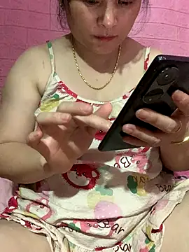 Snapshot of scent-sweet chatting on September 8, 2025, 2:49 pm scent-sweet online show from September 8, 2025, 2:49 pm
