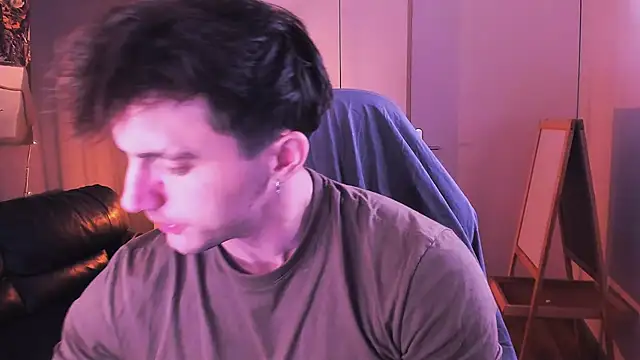 Oscar Miller  online show from September 15, 2025, 9:26 pm