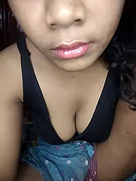 kiron204279 online show from October 30, 2025, 6:37 am