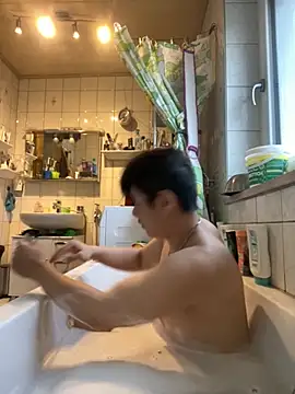 Kingpowerlittel online show from September 17, 2025, 4:41 pm