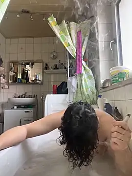 Kingpowerlittel online show from March 2, 2026, 2:35 pm