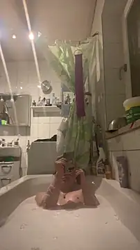 Kingpowerlittel online show from March 25, 2026, 6:36 pm