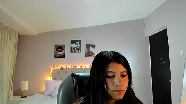 Miss Cataleya   online show from May 22, 2026, 11:27 am