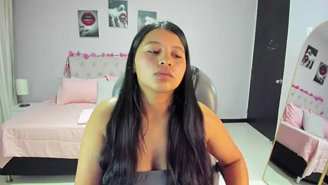 Miss Cataleya   online show from May 26, 2026, 11:39 am