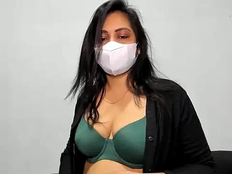 Crazy Cat1995 online show from December 16, 2025, 9:53 pm