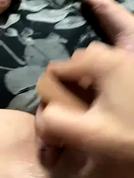 Snapshot of SomeWhatFoxyX chatting on October 25, 2025, 8:25 pm SomeWhatFoxyX online show from October 25, 2025, 8:25 pm