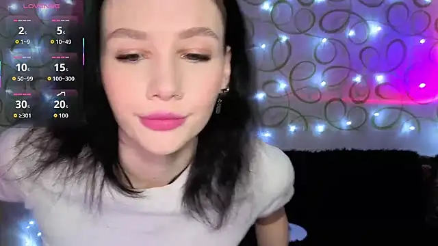 Snapshot of Steffy_Red_Candy chatting on March 21, 2026, 8:23 pm Steffy Red Candy online show from March 21, 2026, 8:23 pm