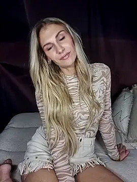 Melody1600 online show from November 13, 2025, 9:03 pm