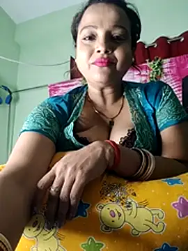 Snapshot of hornypiu697 chatting on August 3, 2026, 9:37 am hornypiu697 online show from August 3, 2026, 9:37 am