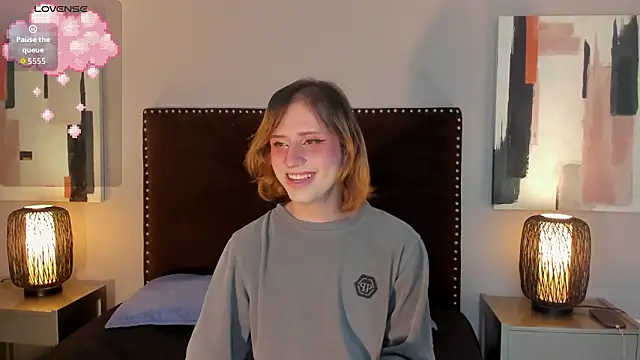 seraphine star online show from March 18, 2026, 3:31 am