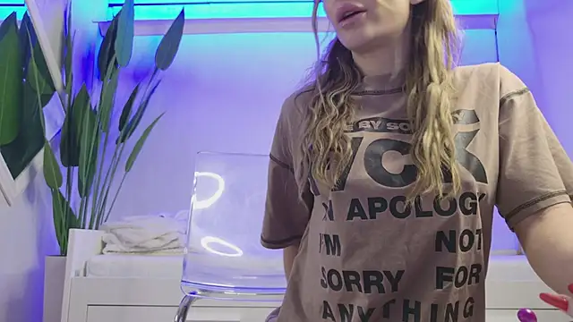 Snapshot of KaseyQuinn_ chatting on March 19, 2026, 8:24 pm KaseyQuinn online show from March 19, 2026, 8:24 pm