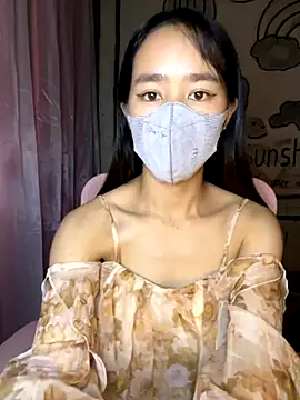 TiNa 04 online show from October 1, 2025, 4:07 am