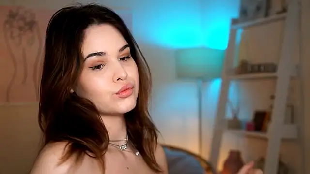 Snapshot of BustyGff chatting on October 22, 2025, 7:52 am BustyGff online show from October 22, 2025, 7:52 am