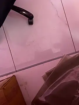 Snapshot of SexyImran chatting on October 18, 2025, 8:04 am SexyImran online show from October 18, 2025, 8:04 am