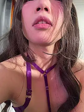 Yiyi-707 online show from April 11, 2026, 12:53 pm