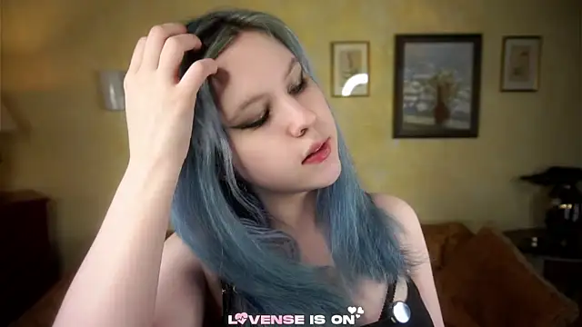 ElizSpieth online show from May 24, 2026, 2:38 am