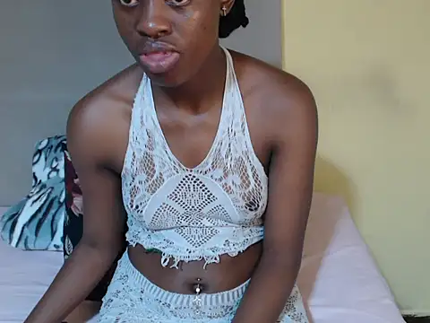 SexyKatLady18 online show from April 28, 2026, 11:43 pm