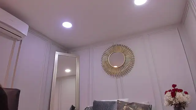 Snapshot of CharlotteBrownn_ chatting on February 17, 2026, 3:25 am CharlotteBrownn online show from February 17, 2026, 3:25 am