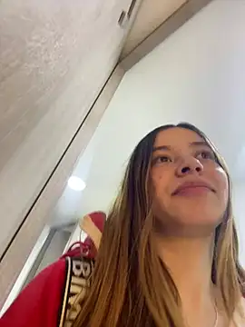 Snapshot of CharlotteBrownn_ chatting on February 27, 2026, 3:39 am CharlotteBrownn online show from February 27, 2026, 3:39 am