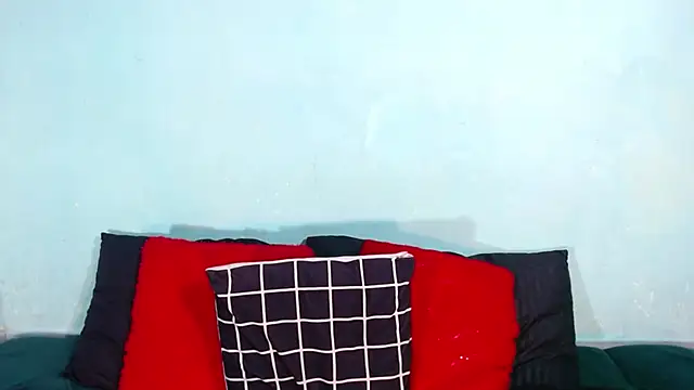 Naomi Blomm online show from February 1, 2026, 12:42 am