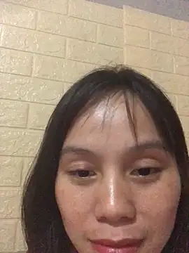 QuingLin online show from September 18, 2025, 5:48 pm