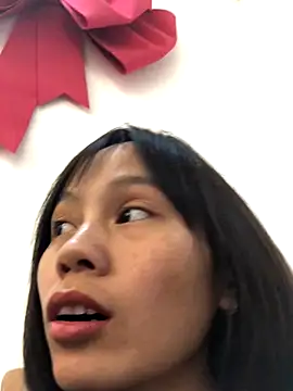 QuingLin online show from October 16, 2025, 11:44 am