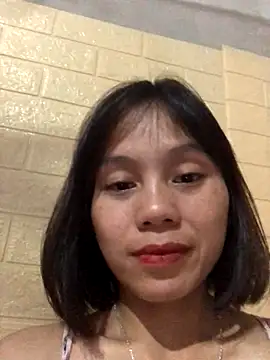 QuingLin online show from October 17, 2025, 5:04 pm