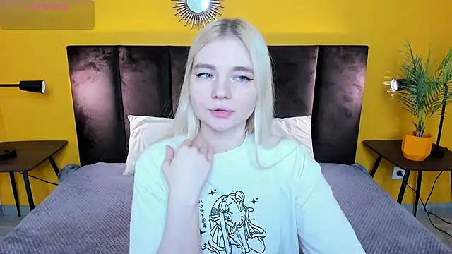 RuthBryant online show from February 3, 2026, 12:31 am