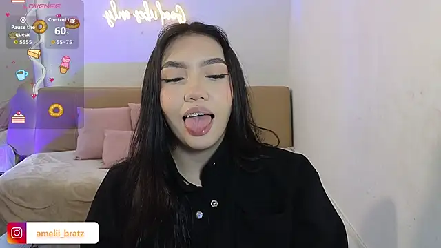 Snapshot of Ameliiaa_tay chatting on October 13, 2025, 11:32 am Ameliiaa tay online show from October 13, 2025, 11:32 am