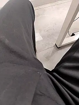 themasklover online show from April 14, 2026, 4:07 am