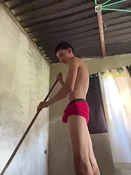 Snapshot of Damartinez27 chatting on January 17, 2026, 7:28 pm Damartinez27 online show from January 17, 2026, 7:28 pm