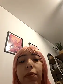 Snapshot of missapril0101 chatting on December 17, 2025, 2:06 am missapril0101 online show from December 17, 2025, 2:06 am