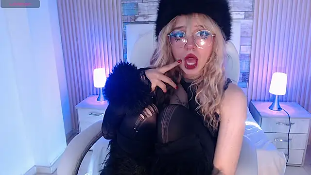 Snapshot of rihonna_hs8 chatting on September 20, 2025, 1:01 pm rihonna hs8 online show from September 20, 2025, 1:01 pm