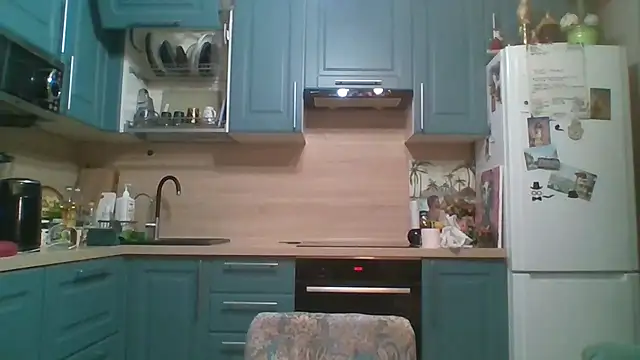 ALICAINWONDERLAND online show from March 29, 2026, 5:35 pm