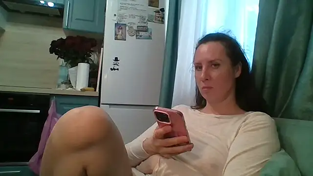 Snapshot of ALICAINWONDERLAND chatting on May 13, 2026, 4:26 pm ALICAINWONDERLAND online show from May 13, 2026, 4:26 pm